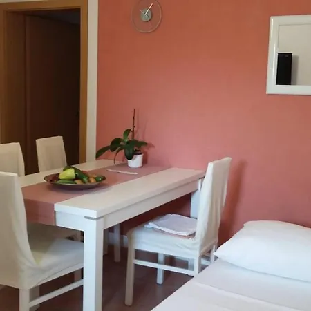 アパート Flowers House On The Island Dugi Otok Žman