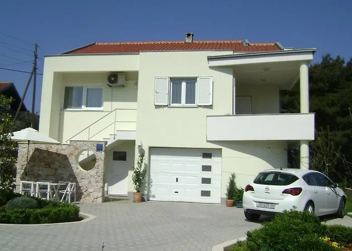 Flowers House On The Island Dugi Otok Žman